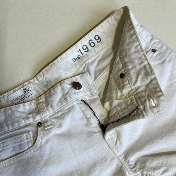 Gap stretch denim cuffed shorts Size 26R - Picture 4 of 4